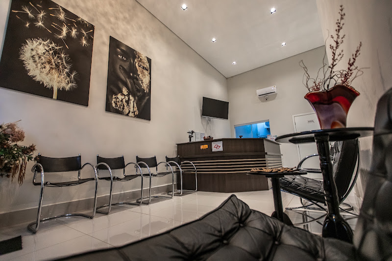 Foto de Dr. Caiê Matheus | Dentista em Botucatu | Implante Dentário | Prótese Protocolo