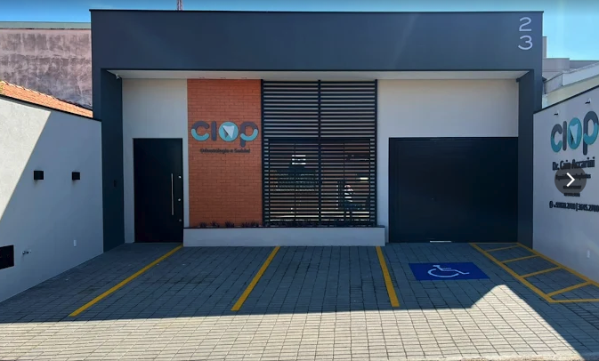 Foto 2 de Dr. Caio Accarini