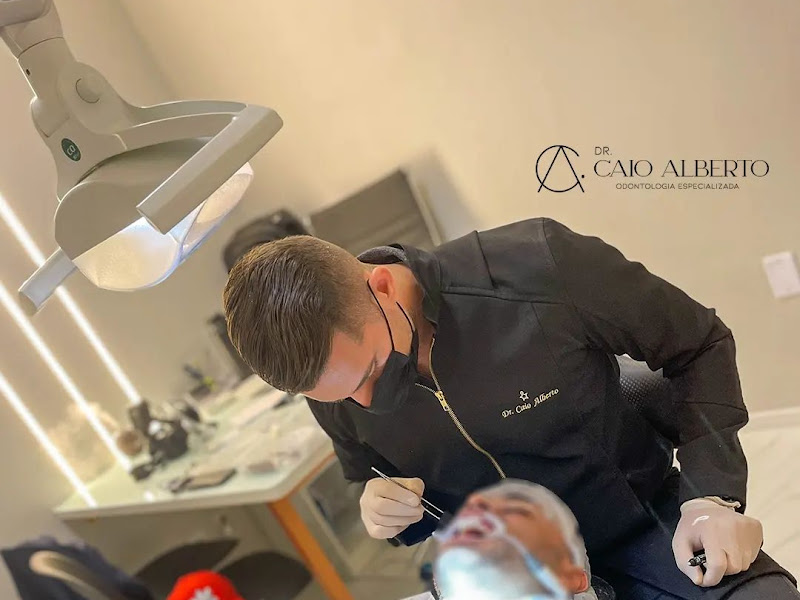 Foto de Dr. Caio Alberto De Lima Cirurgião-Dentista