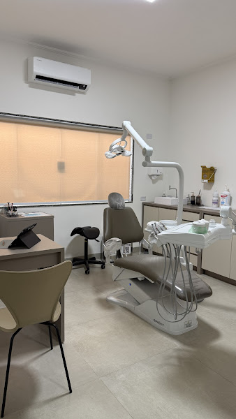 Foto 3 de Dr. Caio Bronca Maranini - Dentista especialista em Cirurgia e Traumatologia Bucomaxilo-facial e Implantodontista