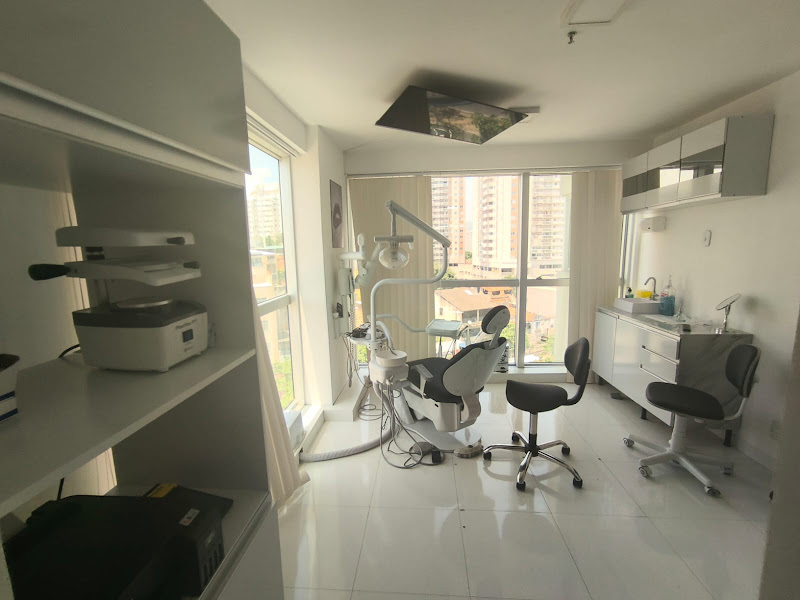 Foto 2 de Dr. Caio Ferreira Odontologia Especializada