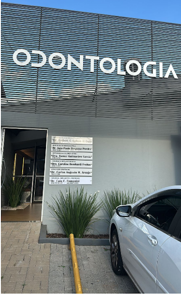 Foto 3 de Dr. Caio Romanini - Dentista