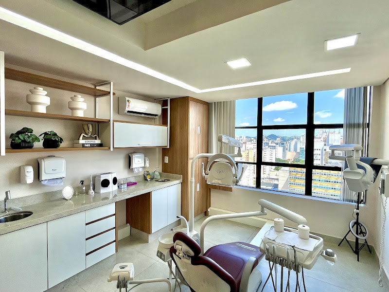 Foto 2 de Dr. Caio Schiavon