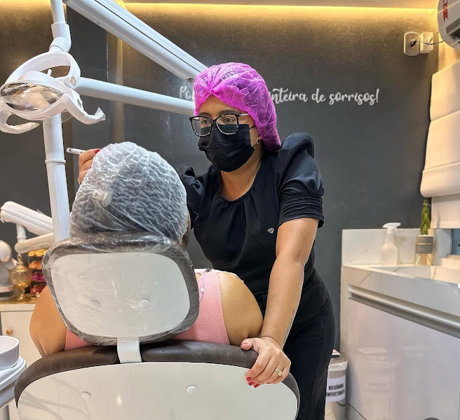Foto 3 de Drª Camila Araújo | Dentista