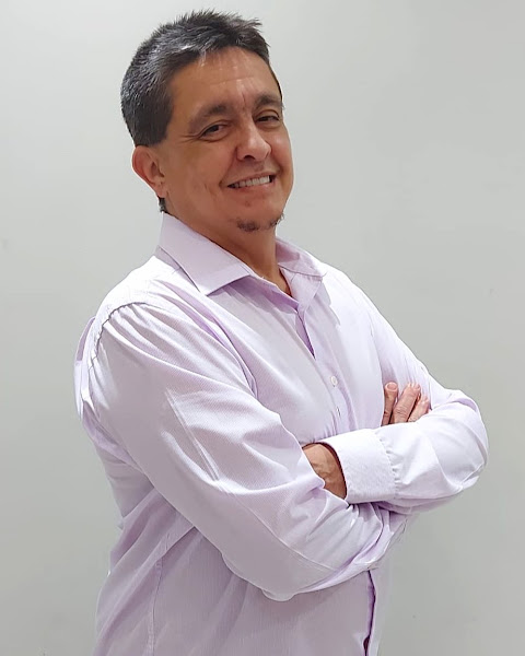 Foto 2 de Dr. Carlos Alberto Bernardes Garcia | Ortodontista Campo Grande MS