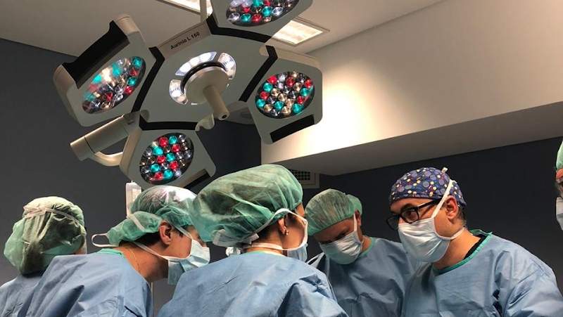 Foto 2 de Dr. Carlos Araújo - Dentista BH - Implante dentário BH