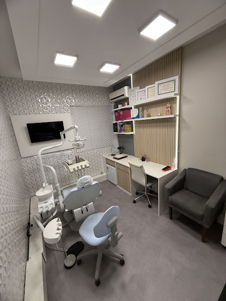 Foto 3 de Dr Carlos Dias Dentista Curitiba