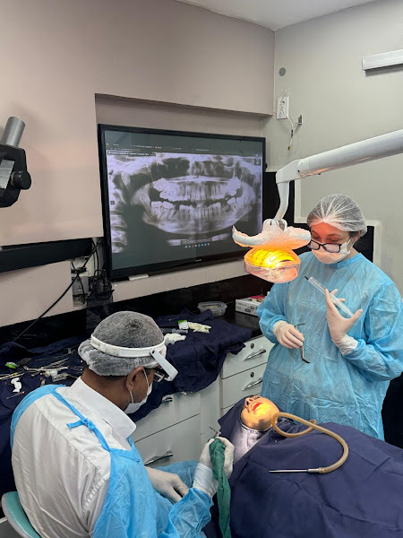 Foto 2 de Dr. Carlos Guerra | Dentista em Teófilo Otoni – Implantes, Facetas, Sedação e Ortodontia Avançada