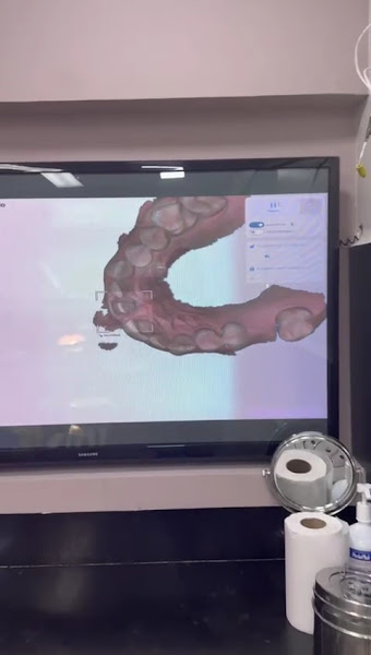 Foto 3 de Dr. Carlos Guerra | Dentista em Teófilo Otoni – Implantes, Facetas, Sedação e Ortodontia Avançada