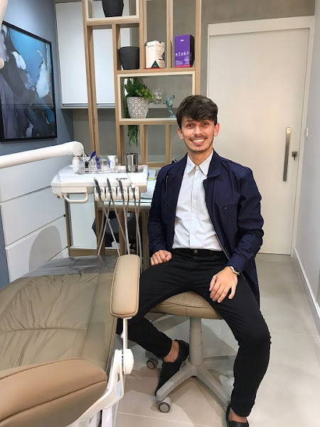 Foto 2 de Dr. Carlos Henrique de Mello - Clínico Geral | Estomatologista | Dentista em Niterói | Icaraí