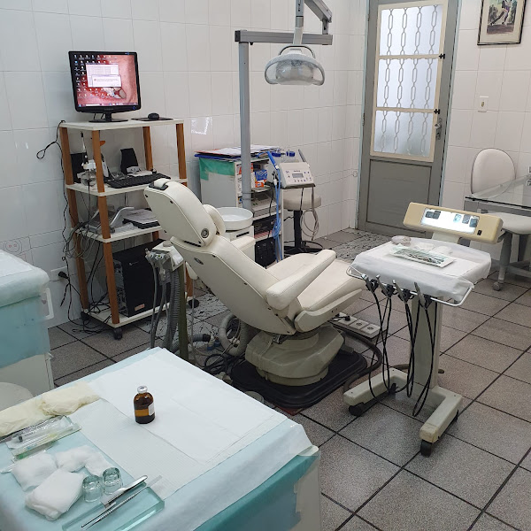 Foto 3 de Dr. Carlos R. Felipe - Dentista