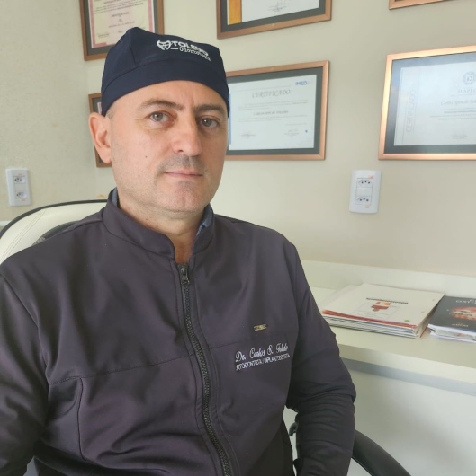 Foto 3 de Dr. Carlos Spin Toledo, Dentista