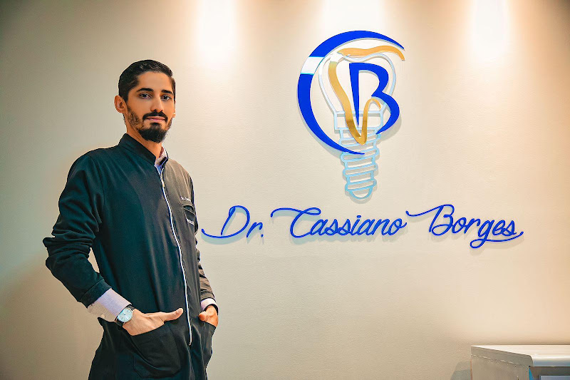 Foto 3 de Dr Cassiano Borges - Implante Dentário em Campo Grande