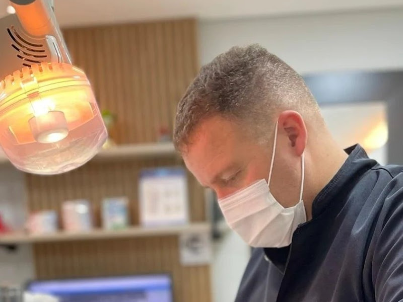 Foto 2 de Dr. Cesar R. Pegoretto