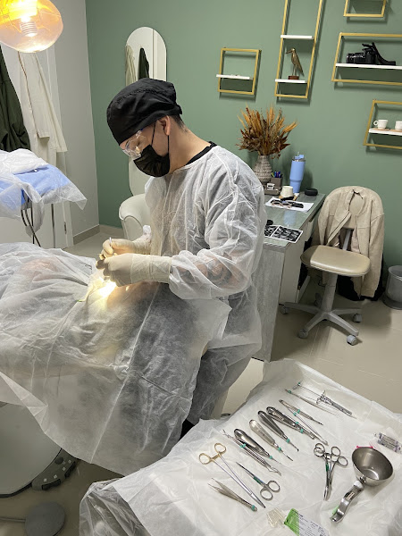 Foto 3 de Dr. Charles Roger - Cirurgia Oral e Implantodontia 🦷