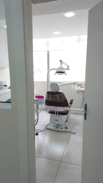 Foto 3 de Dr. Cleo G. Saldanha Bucomaxilofacial