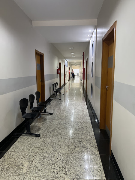 Foto 2 de Dr Clésio Carvalho - Dentista Buco Maxilo