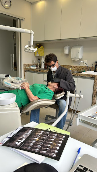 Foto 2 de Dr. Daniel Jacques - Cirurgião Dentista Implantodontista em BH