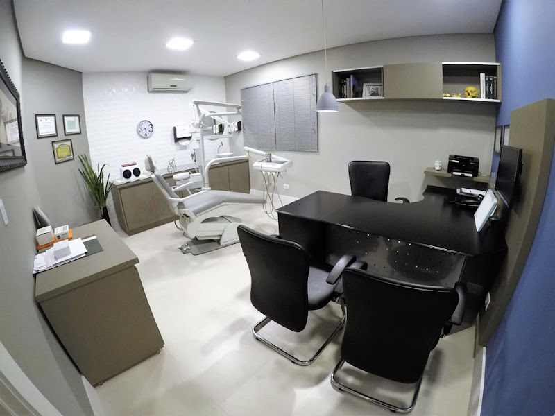 Foto 3 de Dr Daniel Negrelle - Cirurgia Buco-Maxilo-Facial