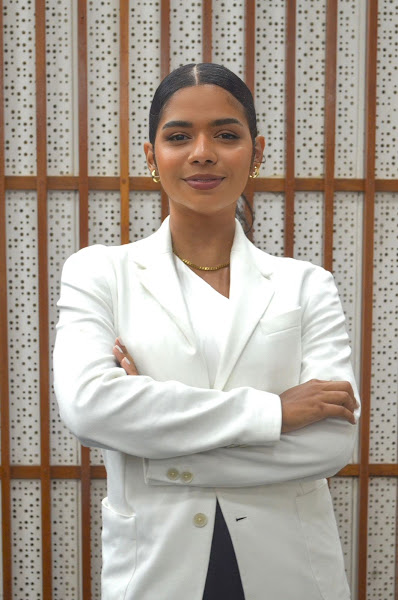 Foto 2 de Drª Daniella Monteiro - Cirurgiã-Dentista | Endodelivery