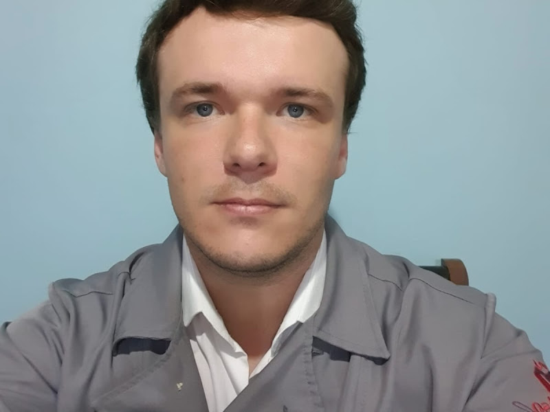 Foto de Dr. Danilo Martins - Ortodontista