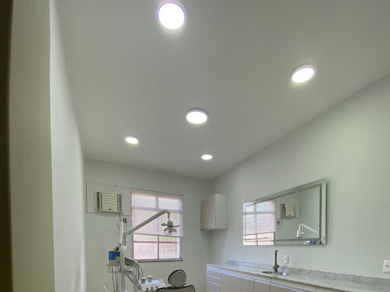 Foto 2 de Dr Darlan Dantas - Implantodontista & Protesista