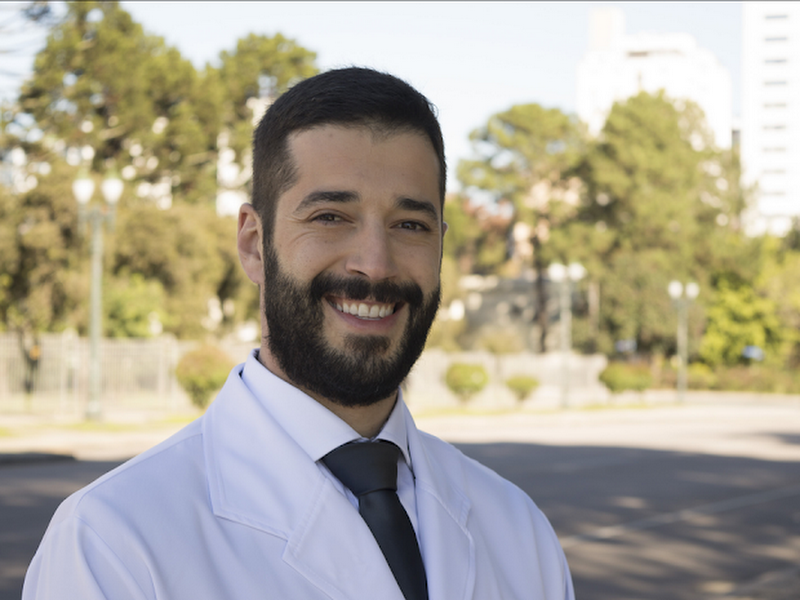 Foto 3 de Dr. Davani Latarullo Costa, Cirurgião Bucomaxilofacial