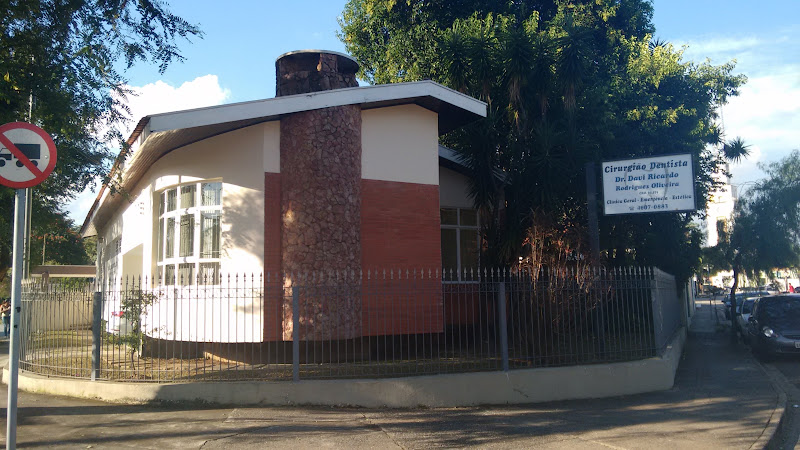 Foto 2 de Dr. Davi Ricardo R. Oliveira - Dentista - desde 1998 neste local