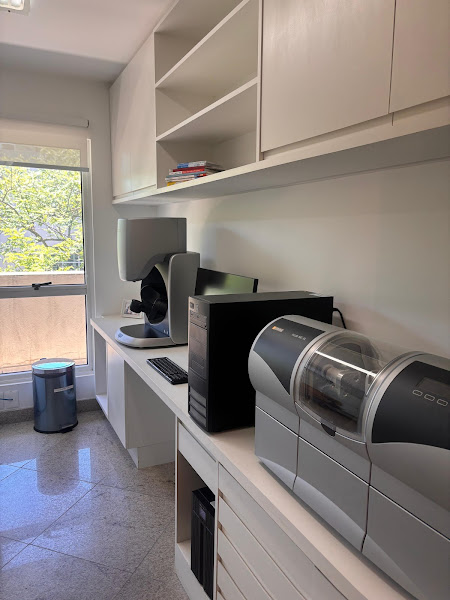 Foto 3 de Dr. Demétrio Caram