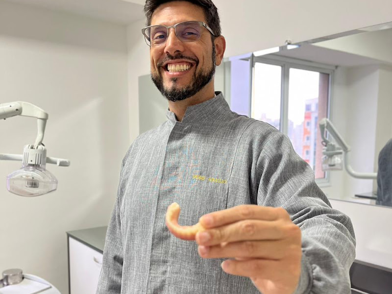 Foto de Dr. Denis Araújo