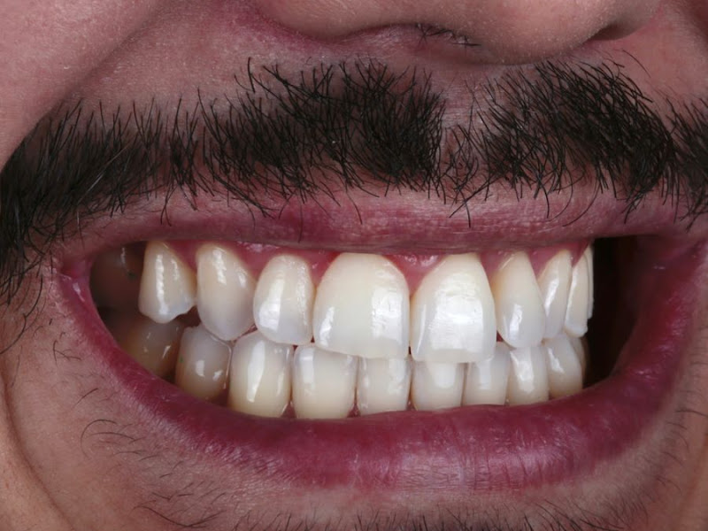 Foto de Dr. Diego Queiroz – Dentista em Goiânia