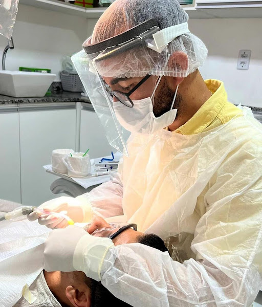 Foto 2 de Dr. Diogo Lopes - Endodontia & Implantodontia