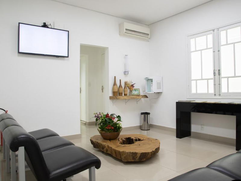 Foto 6 de Dr. Eder Carceles Queiro