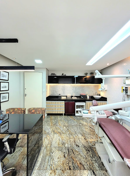 Foto 3 de Dr. Edival Braga Implante e Prótese Dentária