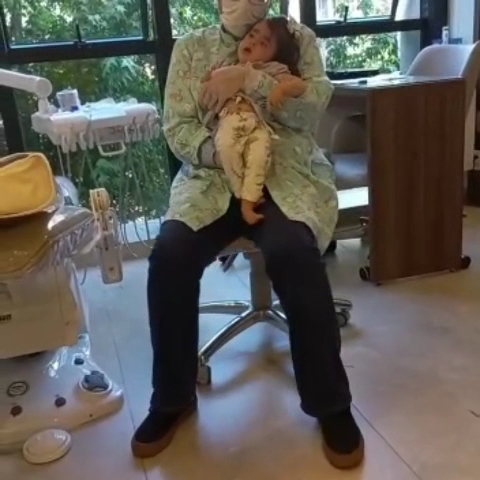 Foto 3 de Dr. Edson Higa Odontopediatra