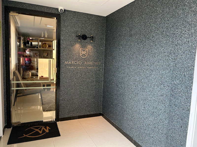 Foto 2 de Dr Edson Menezes da Nóbrega - Cirurgia Plástica