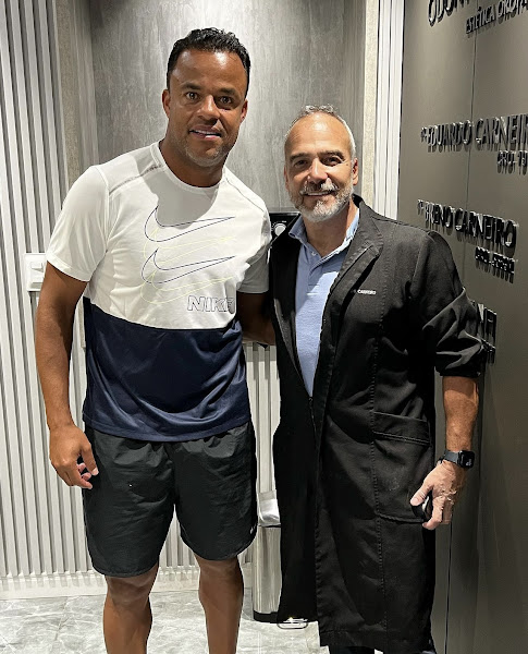 Foto 3 de Dr. Eduardo Carneiro - Estética Orofacial