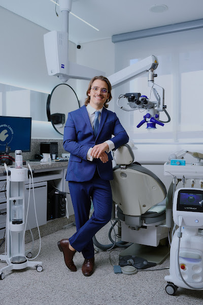 Foto 2 de Dr. Eduardo Castro