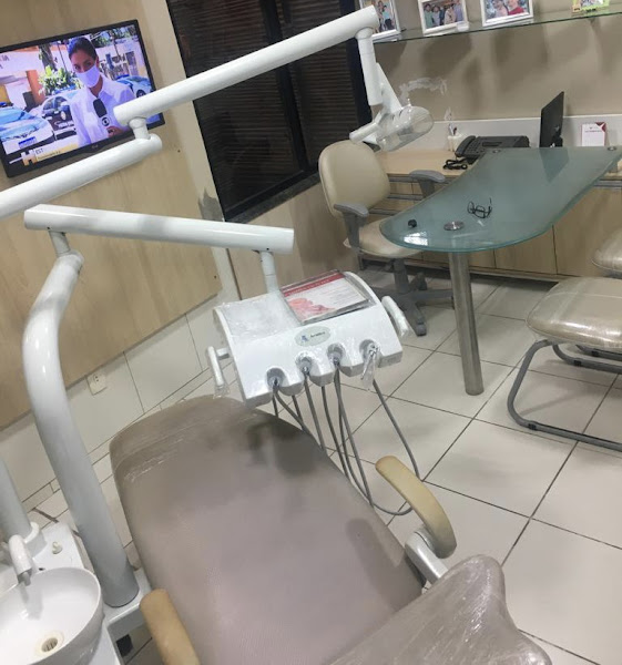 Foto 2 de Dr Eduardo Rocha Ortodontia Invisível em Fortaleza