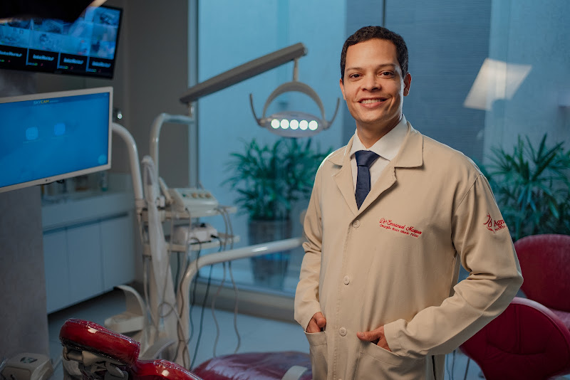 Foto 2 de Dr. Emmanuel Marques