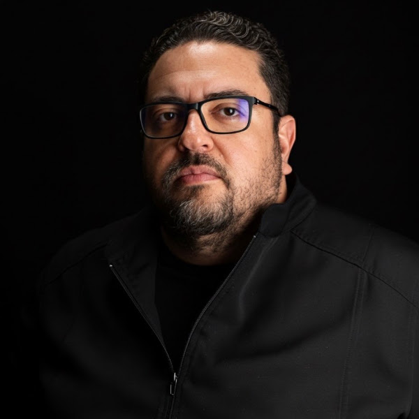Foto 2 de Dr. Esteves - Especialista em Lentes de Porcelana
