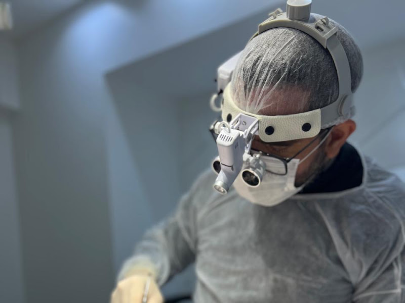 Foto de Dr. Evandro Osterne implantodontista | Especialista em protocolo Implante dentário em Águas Claras