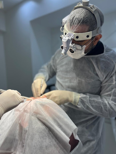 Foto 2 de Dr. Evandro Osterne implantodontista | Especialista em protocolo Implante dentário em Águas Claras