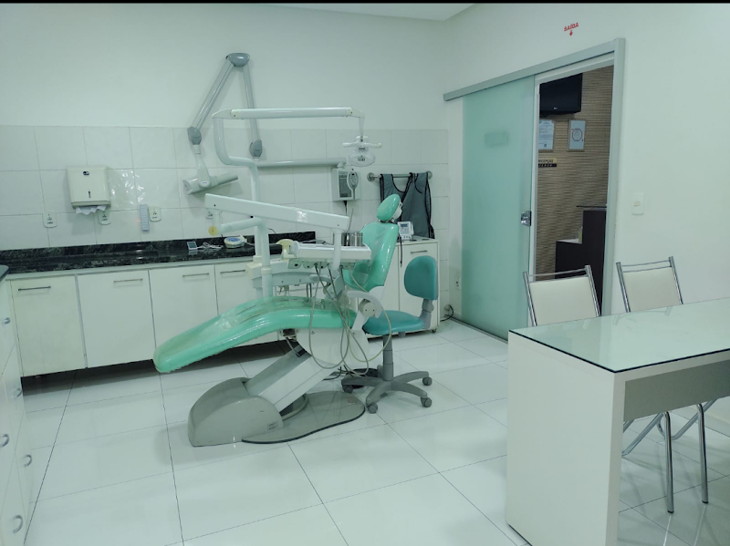 Foto 2 de Dr. Everaldo Gomes Lima - Dentista
