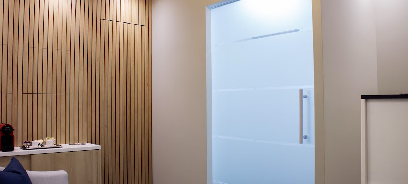 Foto 2 de Dr. Everton Rodrigues | Cirurgia Bucomaxilofacial - Ortognática - Implantes Dentários - ATM - DTM - Siso - Protocolo Dentário