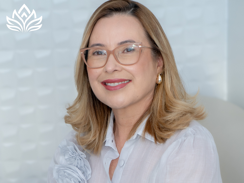 Foto 2 de Drª Fabiana Alexandrino - Expert em fios | Coreia do Sul