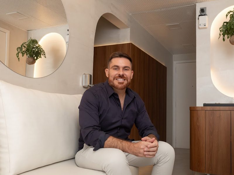 Foto de Dr. Fabio Barros - Harmonização Facial - Ipanema