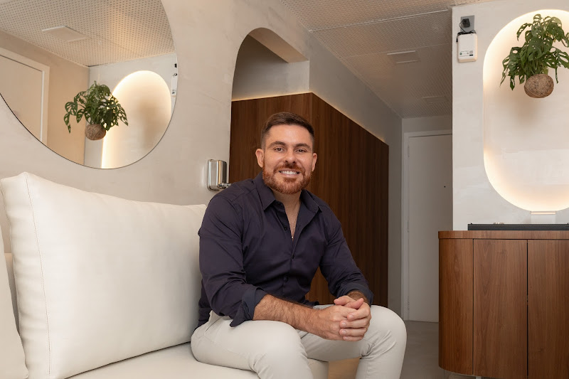 Foto 2 de Dr. Fabio Barros - Harmonização Facial - Ipanema