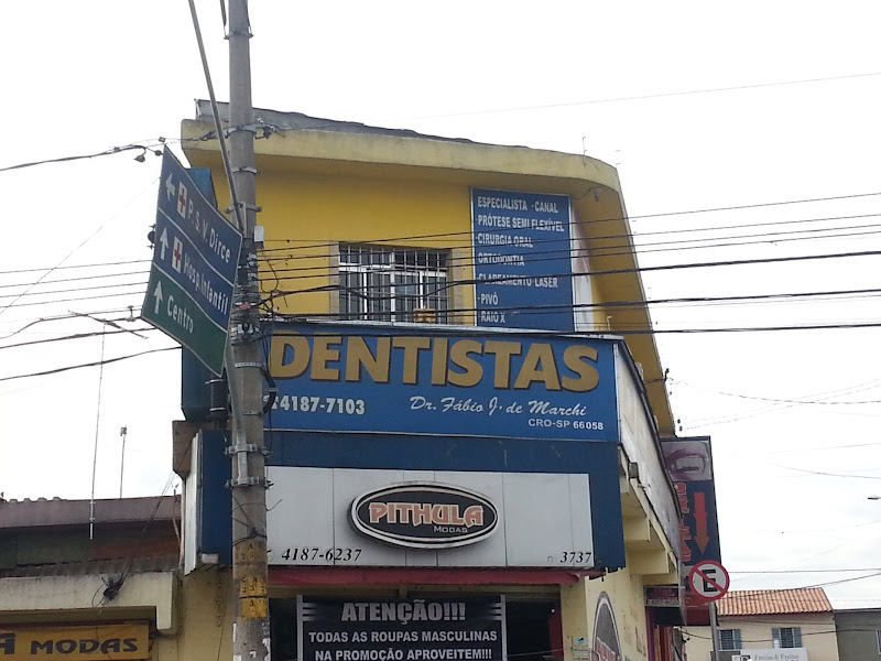Foto de Dr. Fábio José de Marchi Especialista em Canal, Implante, Ortodontia e Cirurgia