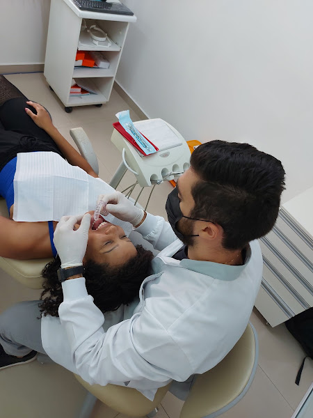 Foto 2 de Dr.Fabio Lima Santos - Odontologia